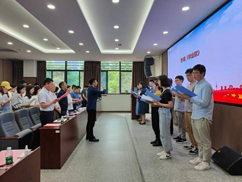 说明: //jw.dhaldult.com/__local/5/F1/79/E4D1932DBF3D43A0CD021A61A60_858E3D65_1B2BE.jpg